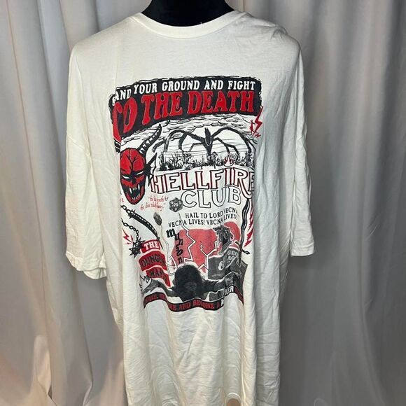 Source Unknown Tops - Unbranded Women's White T-shirt